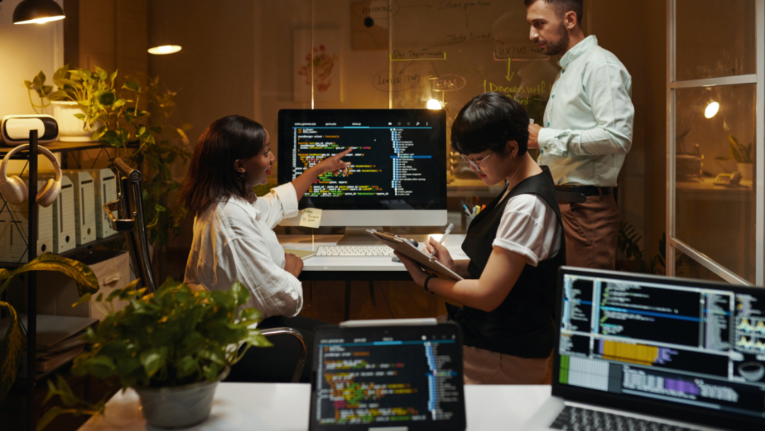Adoption dashboard snapshot highlighting weekly active users, workflow completion rate, feature usage, training-to-usage gap, helpdesk themes, and user satisfaction pulse.