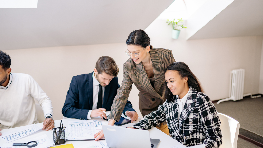 change management for data estate modernization across OneLake analytics and AI